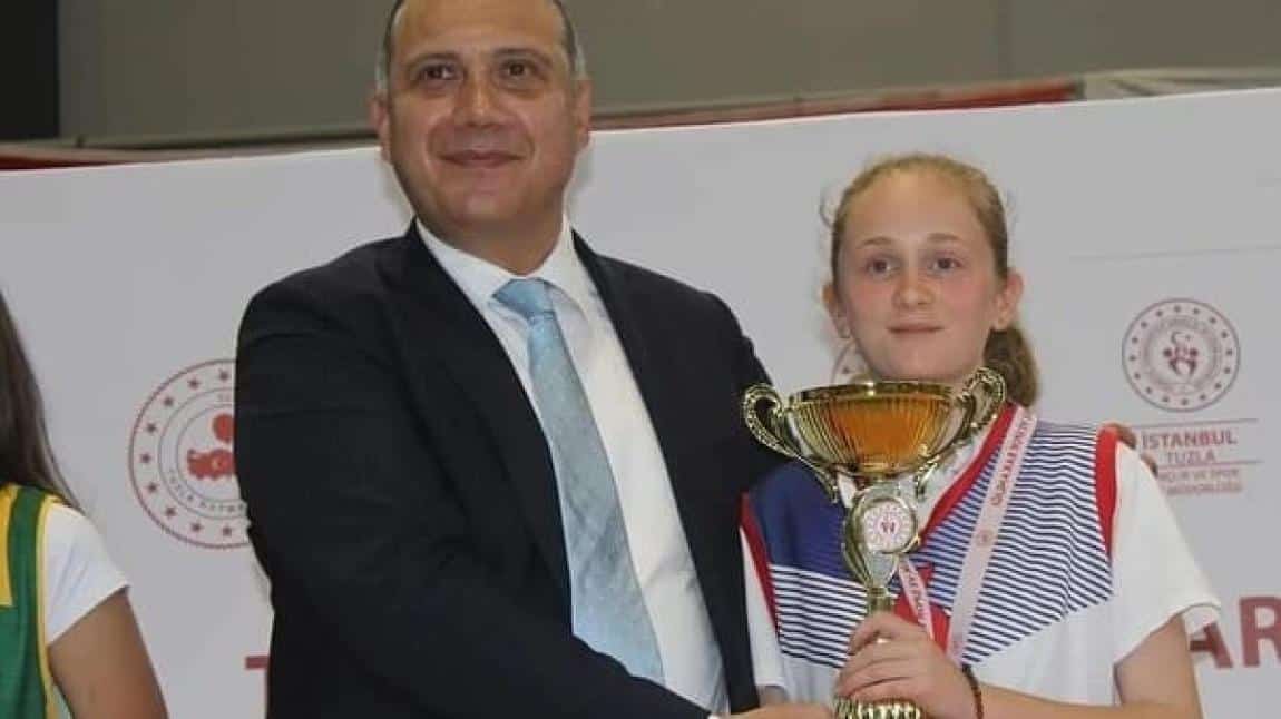 ŞAMPİYON ÇAĞRIBEY ORTAOKULU YILDIZ KIZ VOLEYBOL TAKIMIMIZ