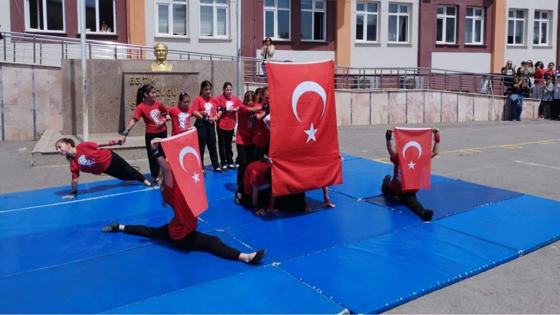 19 MAYIS ATATÜRK'Ü ANMA, GENÇLİK VE SPOR BAYRAMIMIZ KUTLU OLSUN 